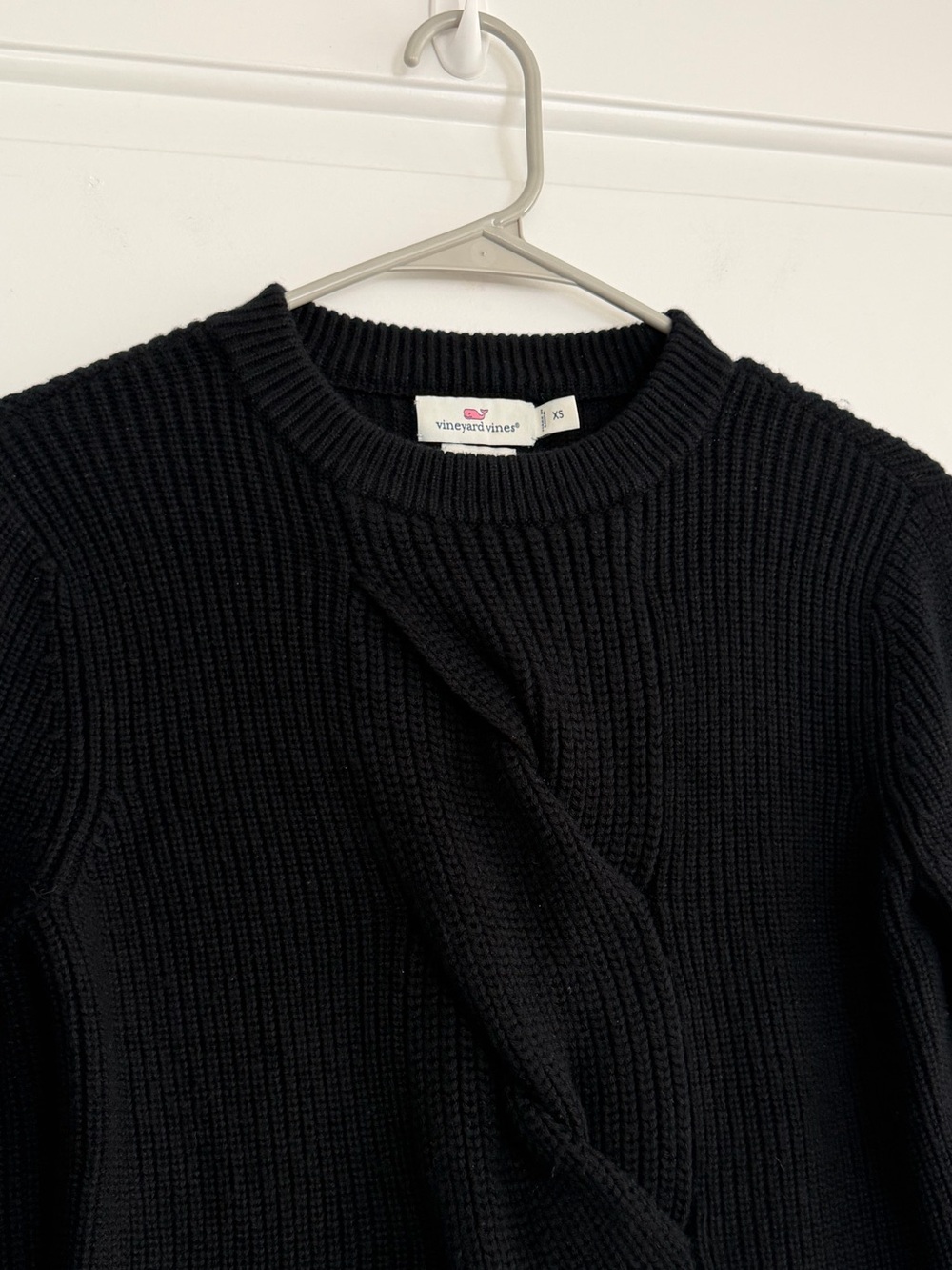 Vineyard Vines Merino Wool Black Ribbed Crew Sweater with Front Twist XS EUC